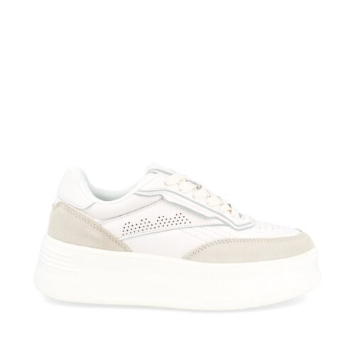 Women's Trender Urban Tennis Shoes in White